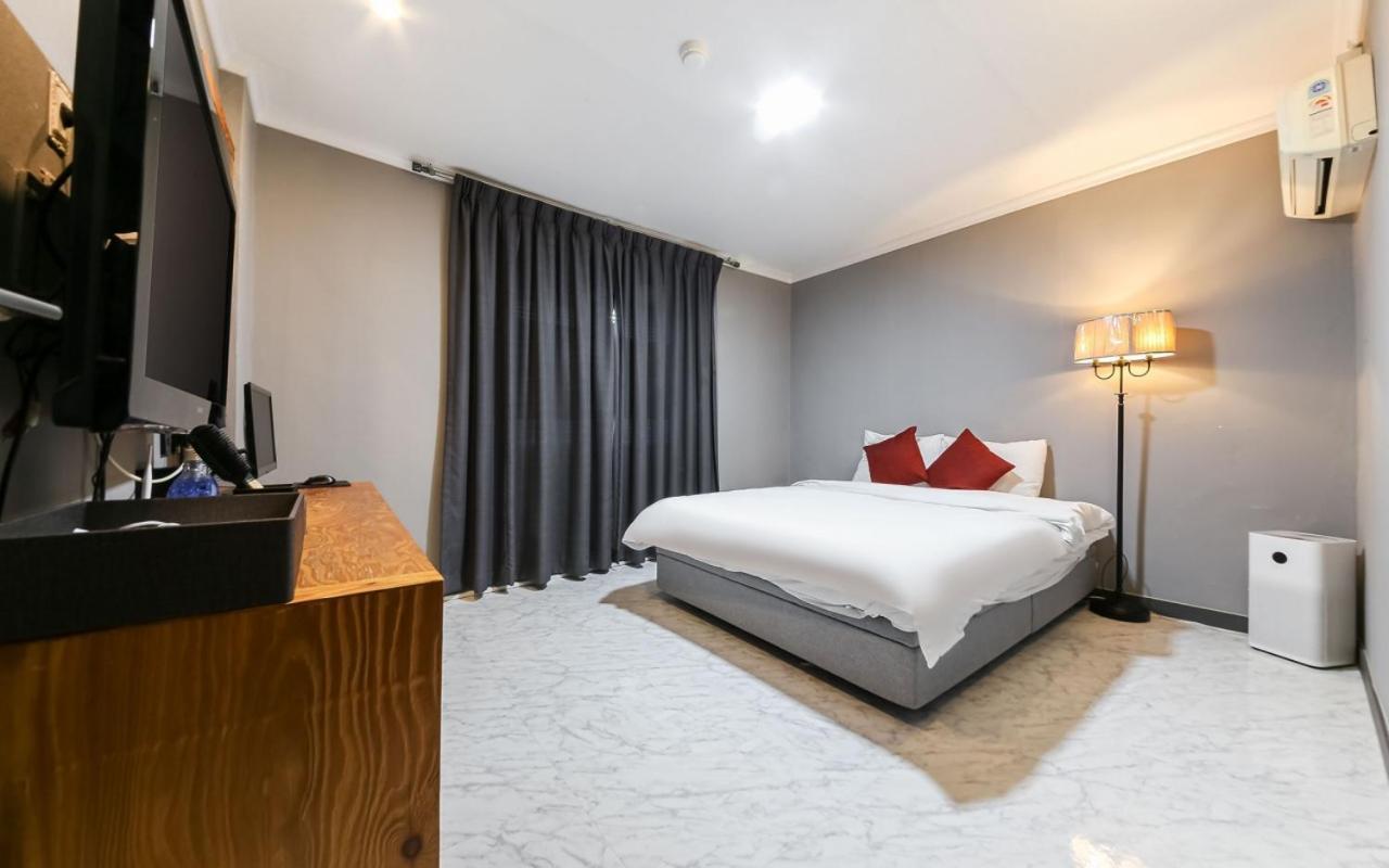 Gung Hotel Jeonju Δωμάτιο φωτογραφία