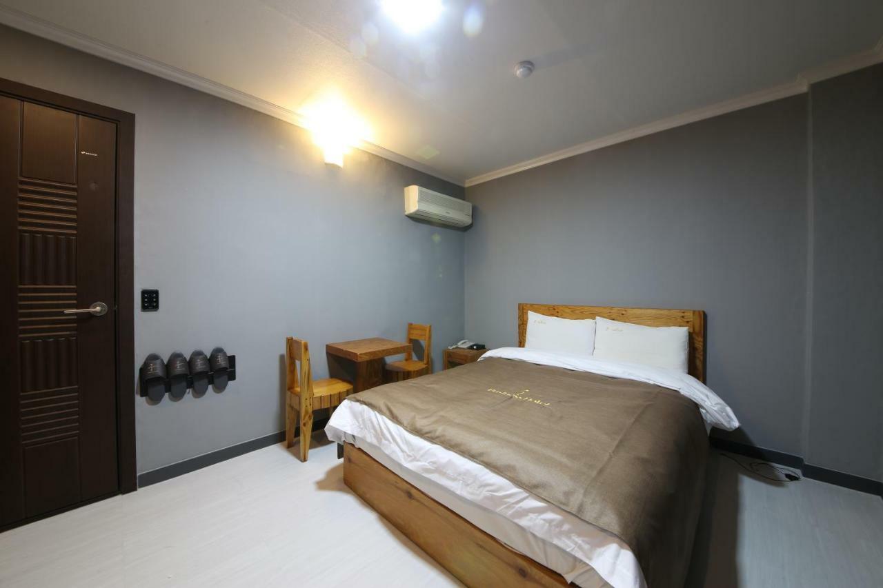 Gung Hotel Jeonju Εξωτερικό φωτογραφία