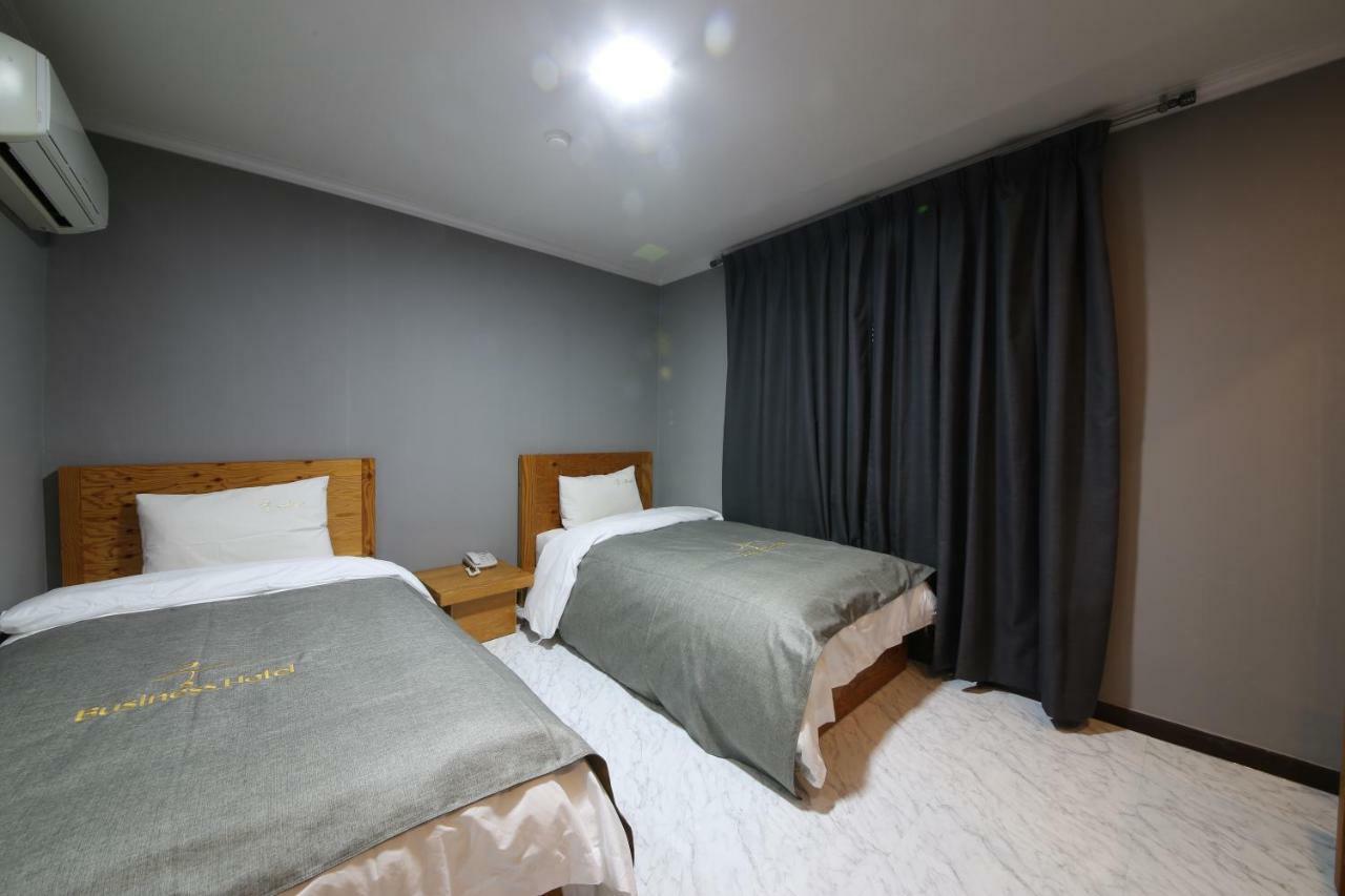 Gung Hotel Jeonju Εξωτερικό φωτογραφία
