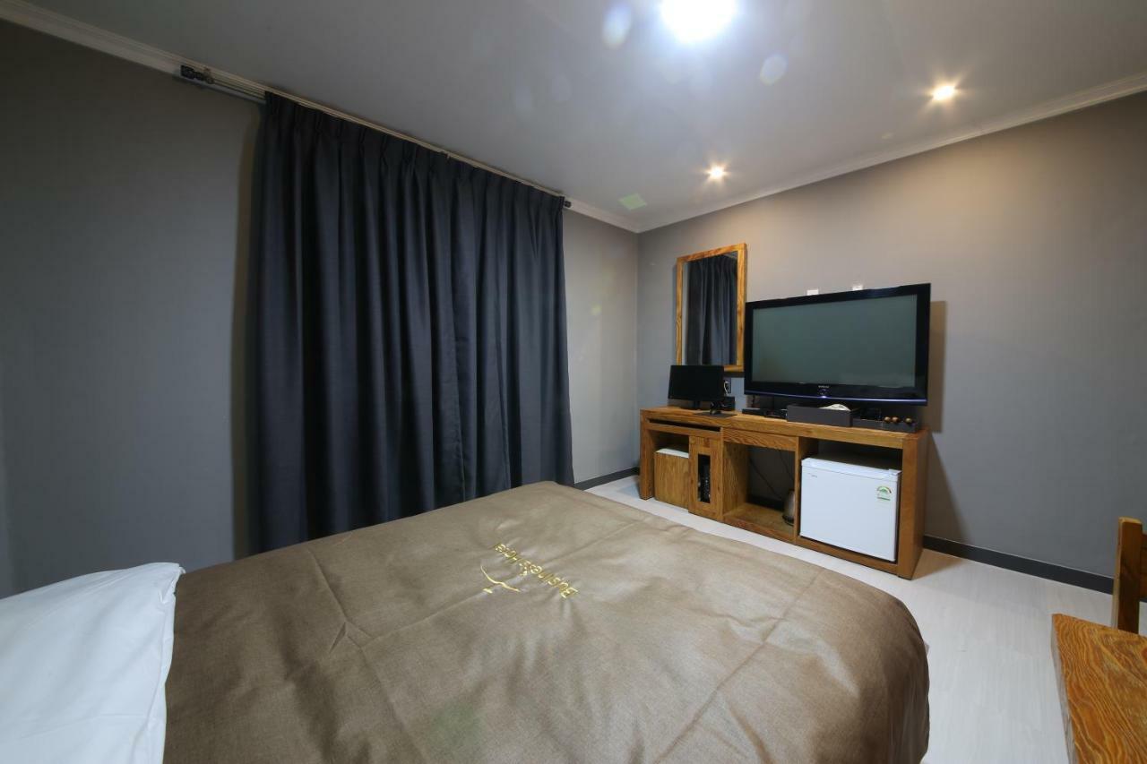 Gung Hotel Jeonju Εξωτερικό φωτογραφία